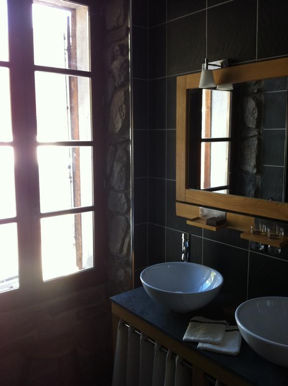Au Chant Des Marmites Saint-Lary-Soulan Zimmer foto
