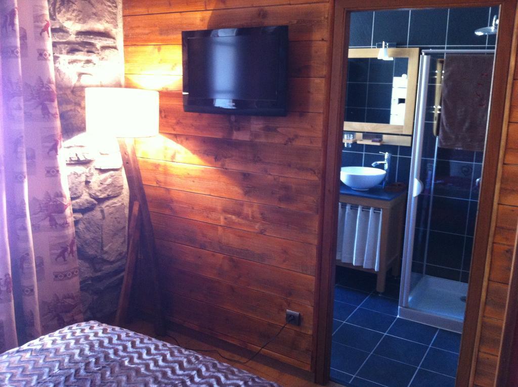 Au Chant Des Marmites Saint-Lary-Soulan Zimmer foto