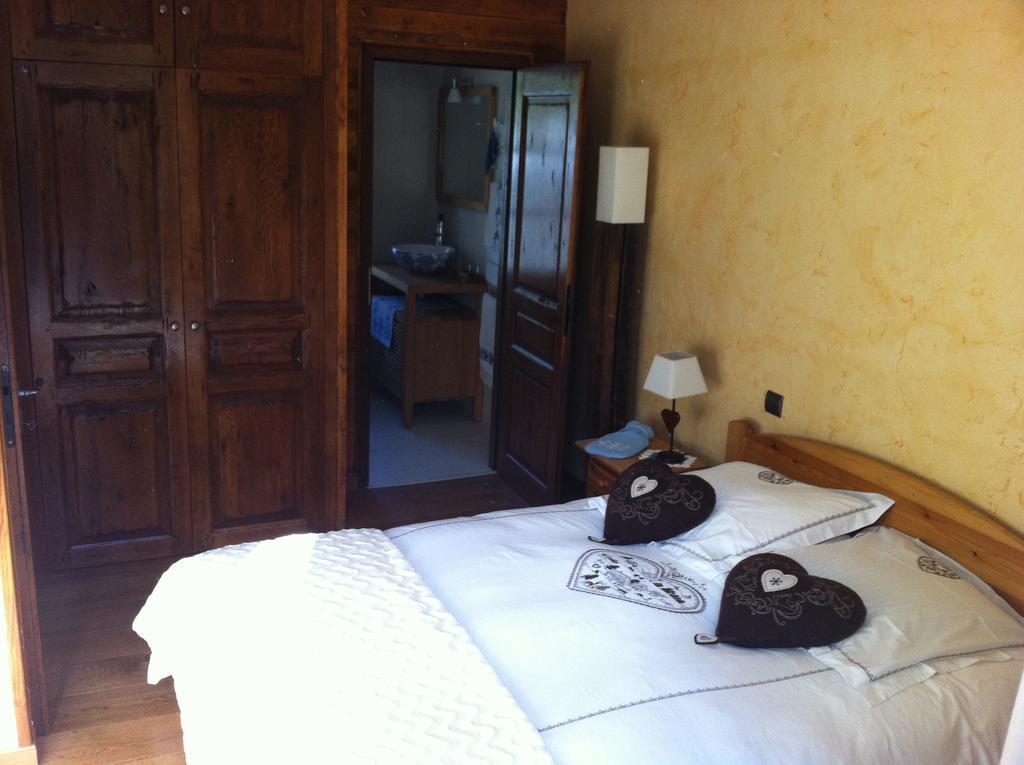 Au Chant Des Marmites Saint-Lary-Soulan Zimmer foto